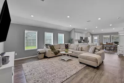 4731 Tindarey Glen Lane, Baytown, TX 77521 - Photo 4