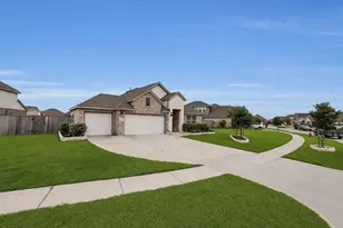 4731 Tindarey Gln Ln, Baytown, TX 77521 - Photo 2