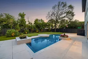 8745 Tollis St, Houston, TX 77055 - Photo 4