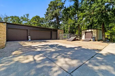 146 Billandrea Lane, Panorama Village, TX 77304 - Photo 36