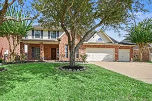 917 Almond Pointe, League City, TX 77573 - Photo 2