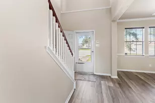 2530 Laughing Gull Cir, Seabrook, TX 77586 - Photo 6