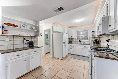 430 Dogwood Lane W, Crockett, TX 75835 - Photo 10