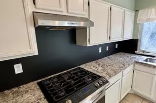 2 Purpletop Ct, The Woodlands, TX 77381 - Photo 6