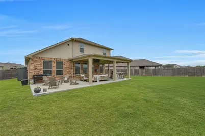 2001 Penwern Alley Lane, League City, TX 77573 - Photo 2