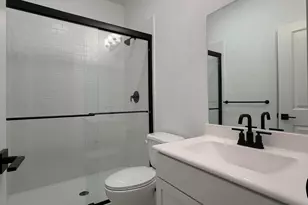 8407 Tranquil Bay Ct, Baytown, TX 77523 - Photo 8