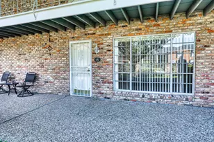 2201 Fountain View Dr, Houston, TX 77057 - Photo 22