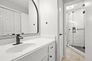 35 N Wavy Oak Cir, The Woodlands, TX 77381 - Photo 12