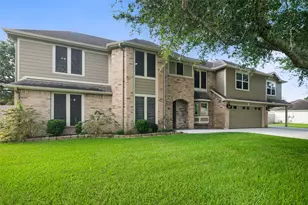 705 Briarmeadow Ave, Friendswood, TX 77546 - Photo 2