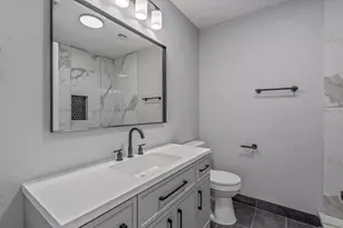 105 N Woodsway St E, Conroe, TX 77301 - Photo 28