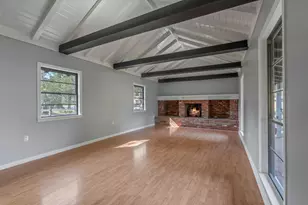 105 N Woodsway St E, Conroe, TX 77301 - Photo 6