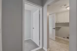 105 N Woodsway St E, Conroe, TX 77301 - Photo 36