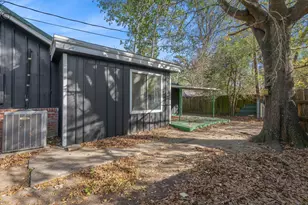 105 N Woodsway St E, Conroe, TX 77301 - Photo 50