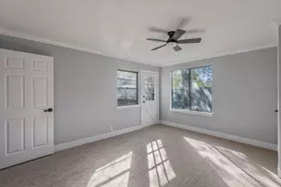 105 N Woodsway St E, Conroe, TX 77301 - Photo 32