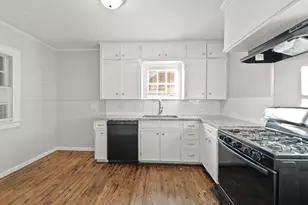 213 12th Ave N, Texas City, TX 77590 - Photo 2