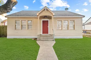 213 12th Ave N, Texas City, TX 77590 - Photo 1