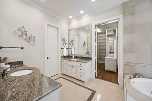 5736 Tanglewood Cove St, Houston, TX 77057 - Photo 16