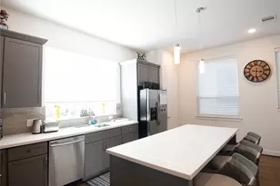 2711 Eado Grove Ln, Houston, TX 77003 - Photo 6