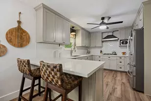 326 Bayou View Dr, Seabrook, TX 77586 - Photo 14