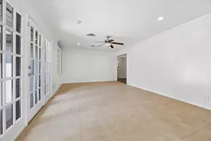 4310 Tonawanda Dr, Houston, TX 77035 - Photo 16