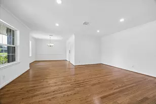 4310 Tonawanda Dr, Houston, TX 77035 - Photo 10