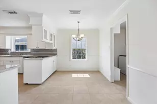 4310 Tonawanda Dr, Houston, TX 77035 - Photo 14