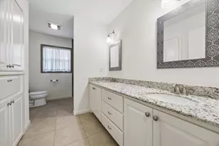 4310 Tonawanda Dr, Houston, TX 77035 - Photo 22