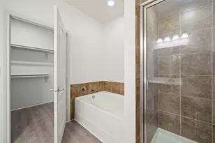 11925 Jones Rd, Houston, TX 77070 - Photo 14