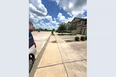 7118 Fannin Street, Pearland, TX 77584 - Photo 2