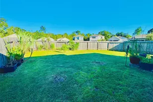 24702 Russet Bluff Trl, Houston, TX 77336 - Photo 18