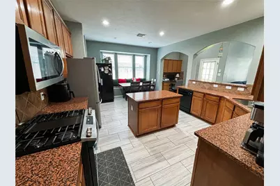 7915 Corrian Park Circle, Houston, TX 77040 - Photo 10