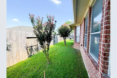 7915 Corrian Park Circle, Houston, TX 77040 - Photo 28
