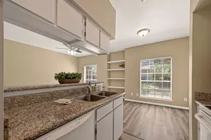 2626 Holly Hall St, Houston, TX 77054 - Photo 18