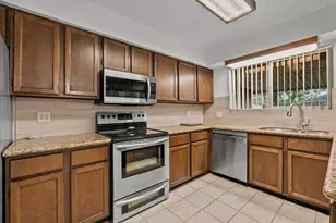 3109 Founders Green Cir, Pearland, TX 77581 - Photo 14