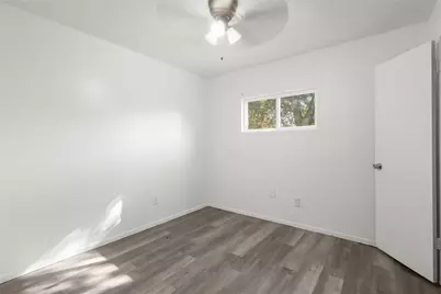 10027 Towne Mist Drive, Sugar Land, TX 77498 - Photo 14