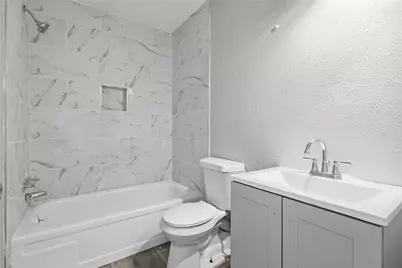 10027 Towne Mist Drive, Sugar Land, TX 77498 - Photo 16