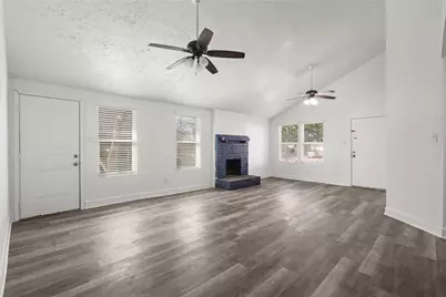 10027 Towne Mist Drive, Sugar Land, TX 77498 - Photo 12