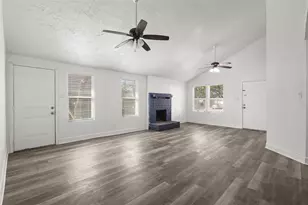 10027 Towne Mist Dr, Sugar Land, TX 77498 - Photo 12