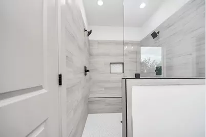 5303 Kindred Garden Lane #B, Houston, TX 77091 - Photo 36