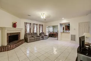 211 Squires Bend, Stafford, TX 77477 - Photo 12