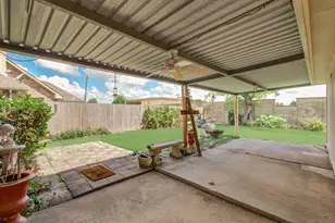 211 Squires Bend, Stafford, TX 77477 - Photo 22