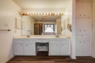 211 Squires Bend, Stafford, TX 77477 - Photo 18