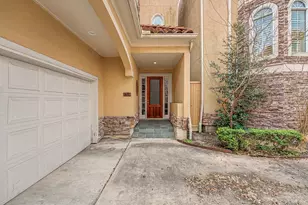 2319 Potomac Dr, Houston, TX 77057 - Photo 2
