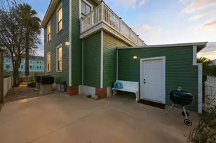 1001 Avenue K, Galveston, TX 77550 - Photo 42
