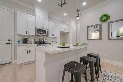 3835 Mainer Street, Houston, TX 77021 - Photo 6