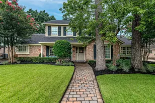 12314 Normont Dr, Houston, TX 77070 - Photo 2