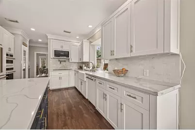 1403 Hillside Forest Drive, Sugar Land, TX 77479 - Photo 14
