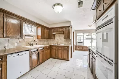 16511 Clearcrest Drive, Houston, TX 77059 - Photo 8