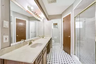 16511 Clearcrest Dr, Houston, TX 77059 - Photo 20