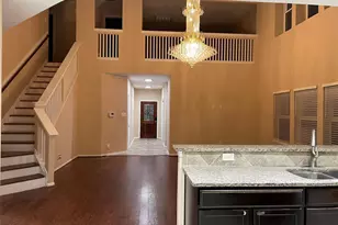 4819 Seaside Sparrow Ln, Baytown, TX 77521 - Photo 6